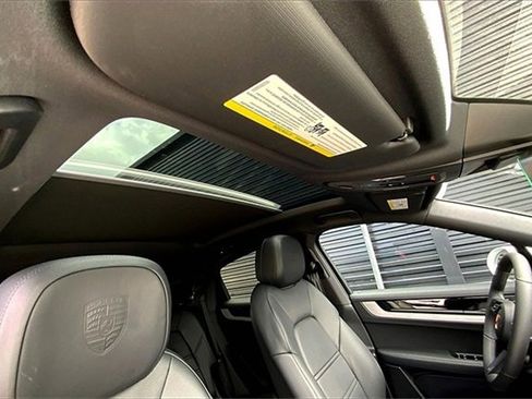 New 2026 Porsche Cayenne Coupe image 32