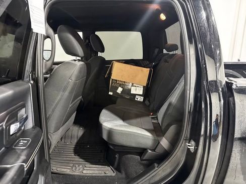 Used 2021 RAM 1500 Classic Warlock AWD/4WD image 6