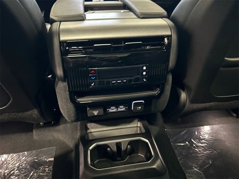 New 2026 Jeep Grand Wagoneer Limited image 30