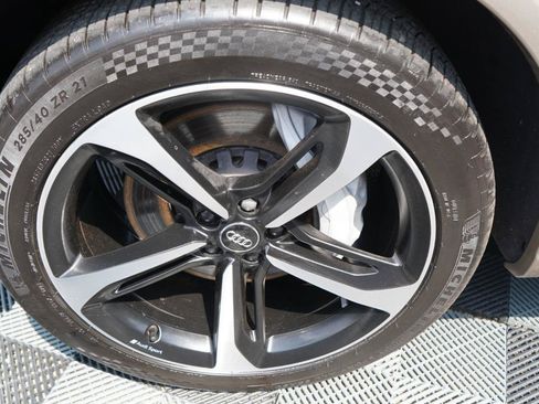 Used 2019 Audi Q7 3.0T Prestige AWD/4WD image 32