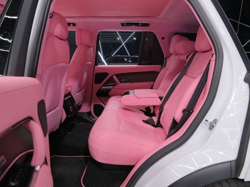 Used 2025 Land Rover Range Rover SE image 25