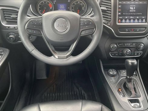 Used 2021 Jeep Cherokee Trailhawk w/ Trailer Tow Group image 8