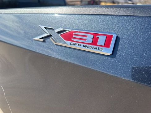 Used 2021 GMC Sierra 1500 SLT w/ SLT Convenience Package AWD/4WD image 14