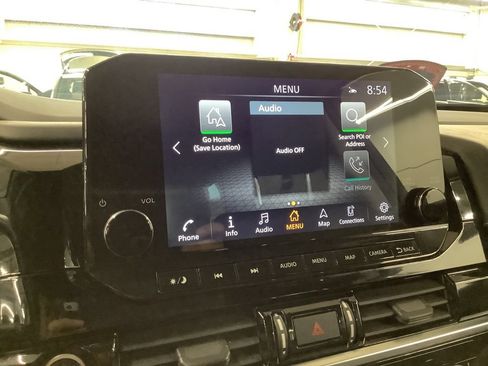 Used 2022 Nissan Pathfinder SL AWD/4WD image 9