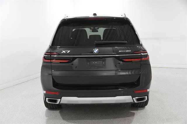 Used 2026 BMW X7 xDrive40i AWD/4WD image 21