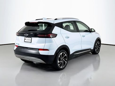 Used 2023 Chevrolet Bolt EUV Premier w/ Sun & Sound Package FWD image 5