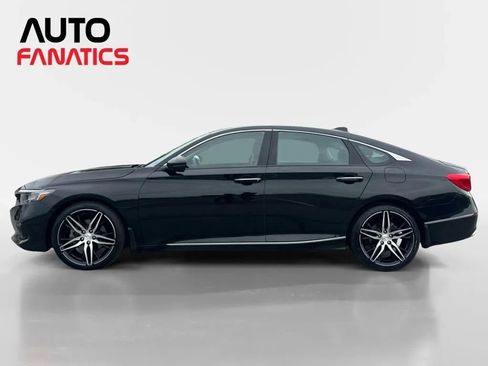 Used 2021 Honda Accord Touring image 2