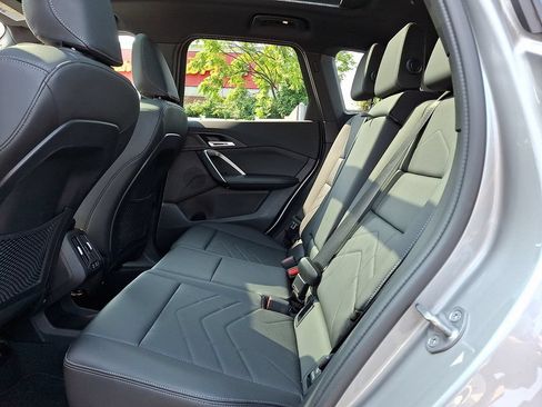 Used 2024 BMW X1 xDrive28i AWD/4WD image 10