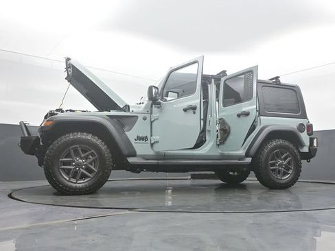 Used 2024 Jeep Wrangler Unlimited Sport AWD/4WD image 57