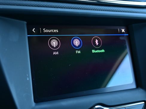 Used 2021 Chevrolet TrailBlazer LS image 26