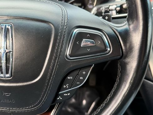 Used 2019 Lincoln MKZ Reserve AWD/4WD image 36