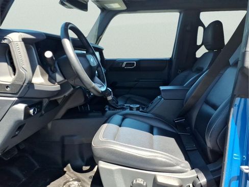 Used 2025 Ford Bronco Badlands AWD/4WD image 12