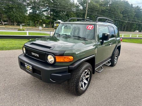 Used 2011 Toyota FJ Cruiser 4WD w/ Upgrade Pkg 3 image 1