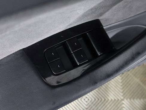 Used 2020 Tesla Model 3 Performance image 32