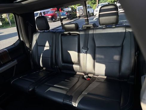 Used 2017 Ford F150 Lariat w/ Equipment Group 502A Luxury AWD/4WD image 23