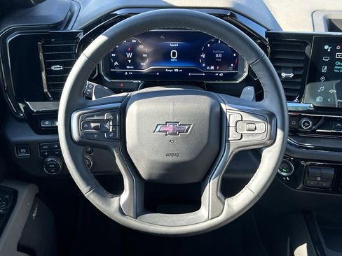 Used 2025 Chevrolet Silverado 1500 ZR2 w/ Technology Package image 19