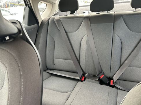 Used 2025 Kia K4 LXS image 34