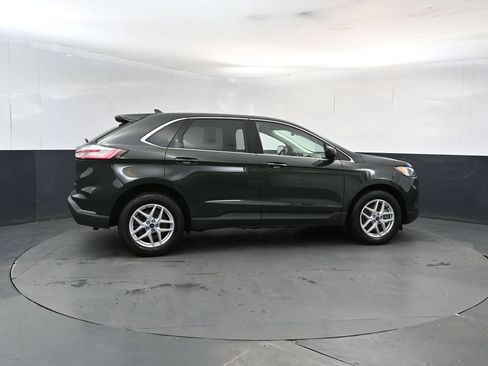 Used 2022 Ford Edge SEL w/ Convenience Package AWD/4WD image 6
