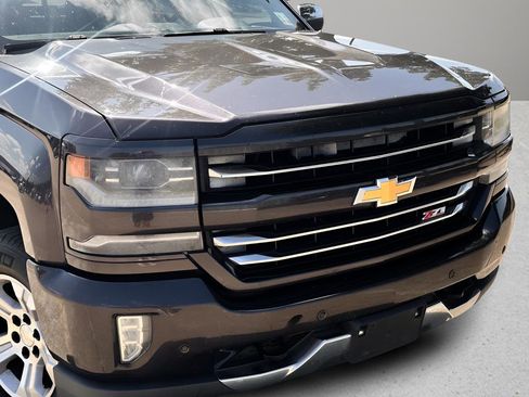 Used 2016 Chevrolet Silverado 1500 LTZ Z71 w/ LTZ Plus Package AWD/4WD image 25