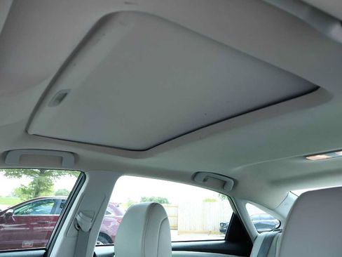 Used 2017 Toyota Avalon XLE Premium FWD image 28