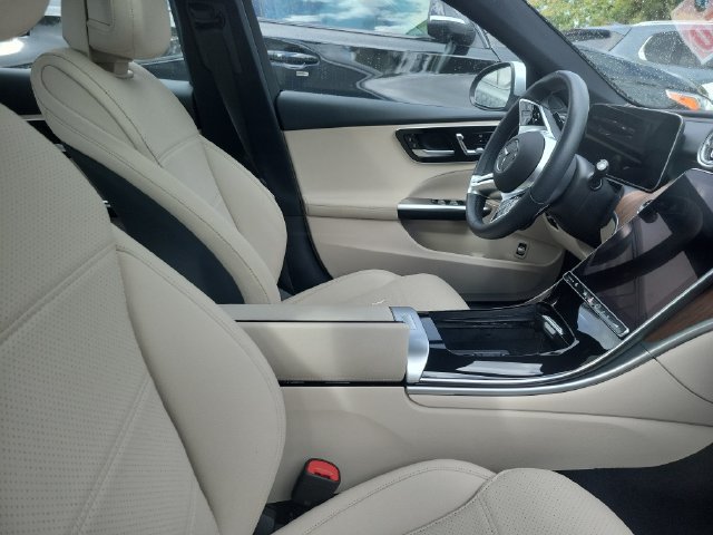 Used 2022 Mercedes-Benz C 300 Sedan image 5