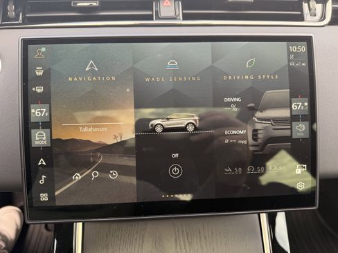 Used 2026 Land Rover Range Rover Evoque Dynamic SE image 9