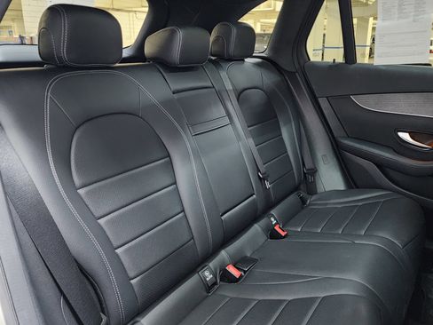 Used 2021 Mercedes-Benz GLC 300 4MATIC image 20