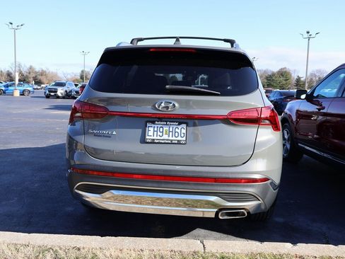 Used 2022 Hyundai Santa Fe SEL w/ Convenience Package image 17