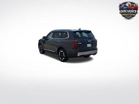 Used 2025 Kia Telluride S FWD image 3