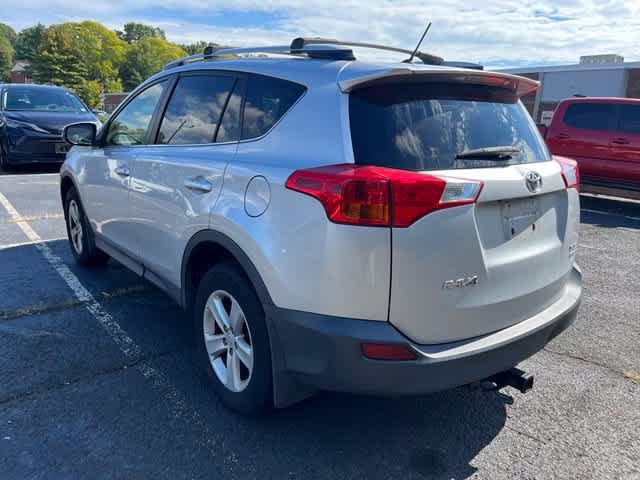 Used 2013 Toyota RAV4 XLE AWD/4WD image 6
