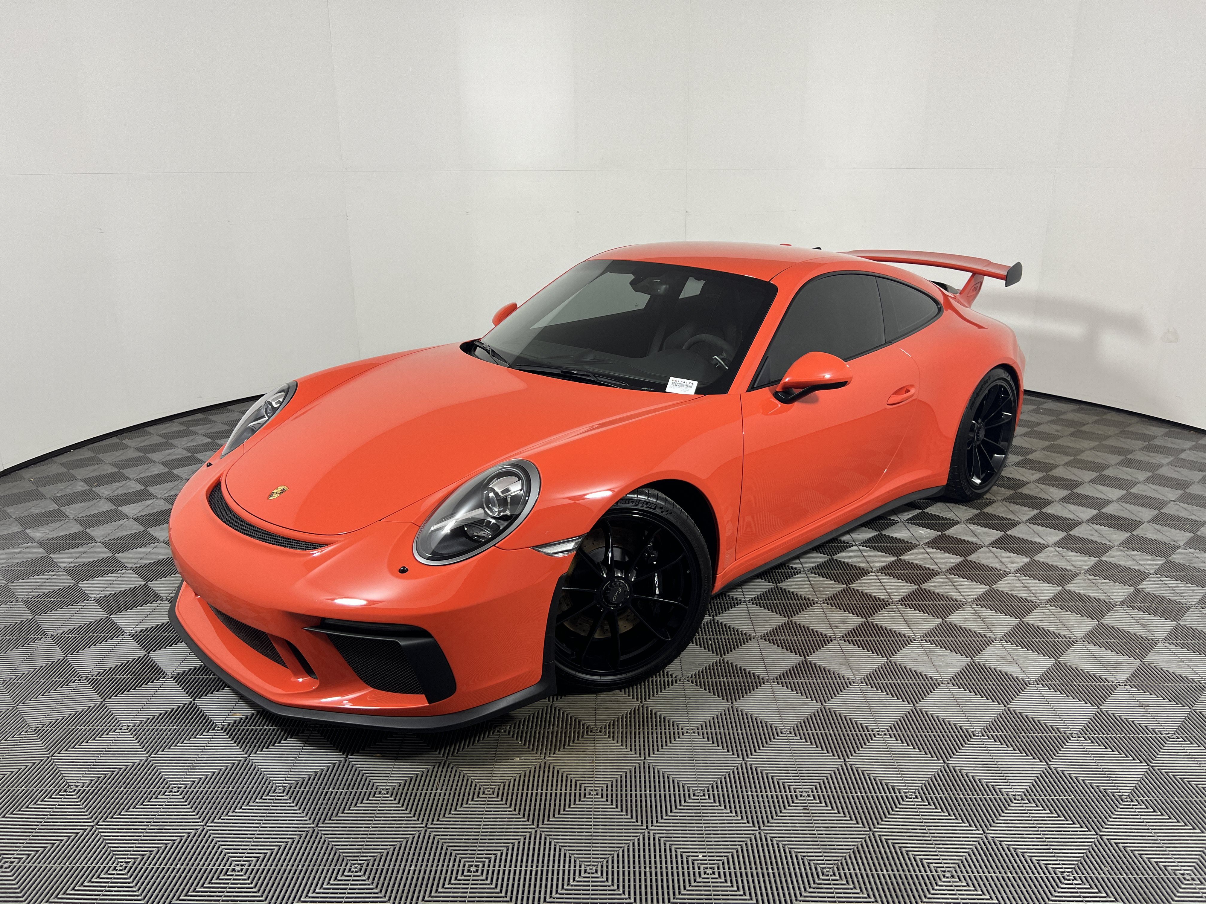 Certified 2018 Porsche 911 GT3 RWD image 1
