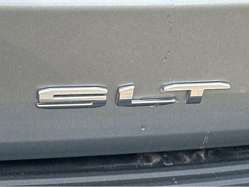 Certified 2024 GMC Yukon XL SLT w/ SLT Premium Package image 9