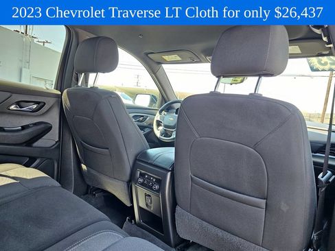 Used 2023 Chevrolet Traverse LT FWD image 14