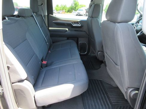 Certified 2022 Chevrolet Silverado 1500 LT AWD/4WD image 19