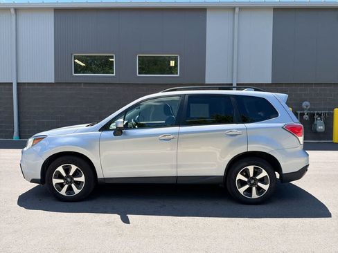 Used 2018 Subaru Forester 2.5i Premium AWD/4WD image 10
