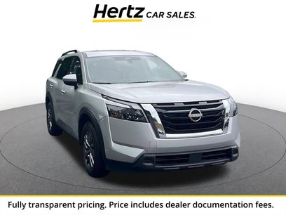 Used 2025 Nissan Pathfinder SV