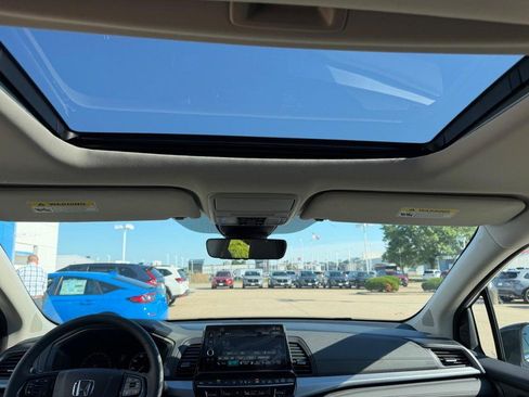 New 2026 Honda Odyssey EX-L image 12