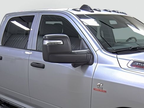 New 2026 RAM 3500 Tradesman AWD/4WD image 15