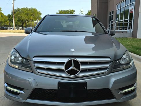 Used 2013 Mercedes-Benz C 250 Sedan image 2