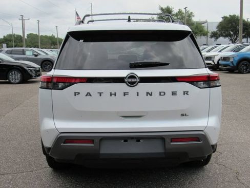 New 2026 Nissan Pathfinder SL FWD image 4