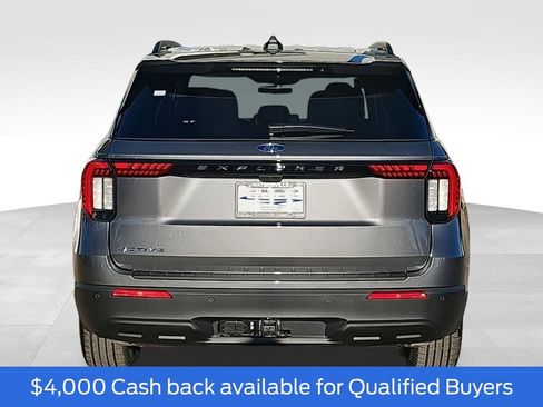 New 2026 Ford Explorer Active image 4