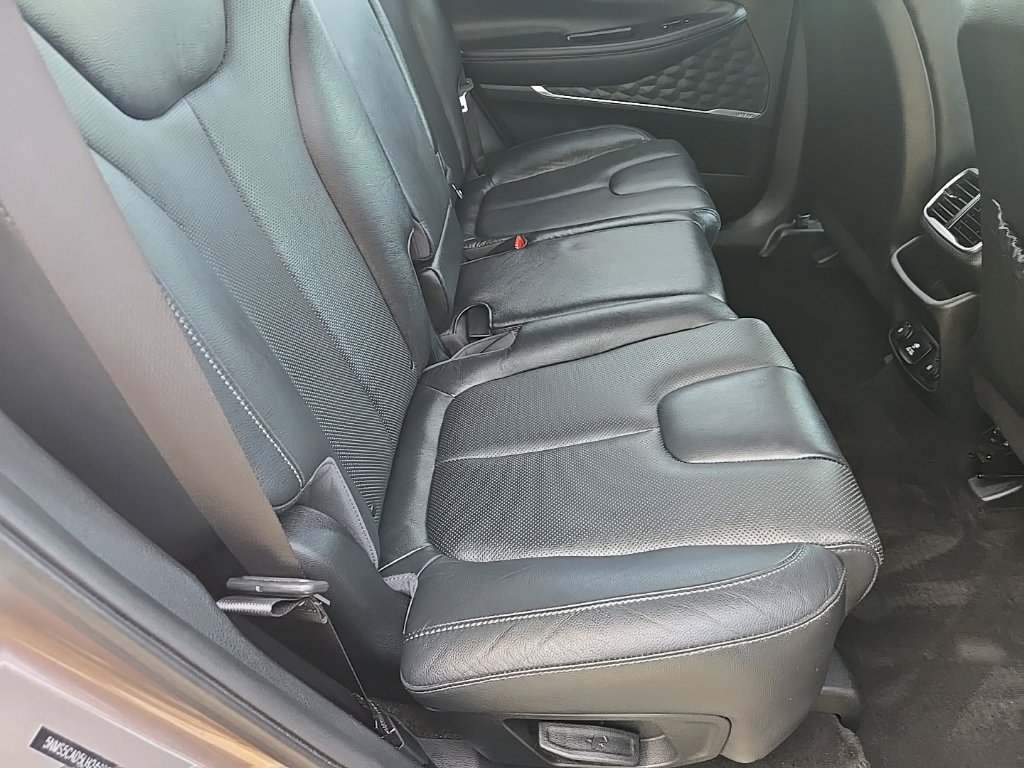 Used 2020 Hyundai Santa Fe Limited AWD/4WD image 32