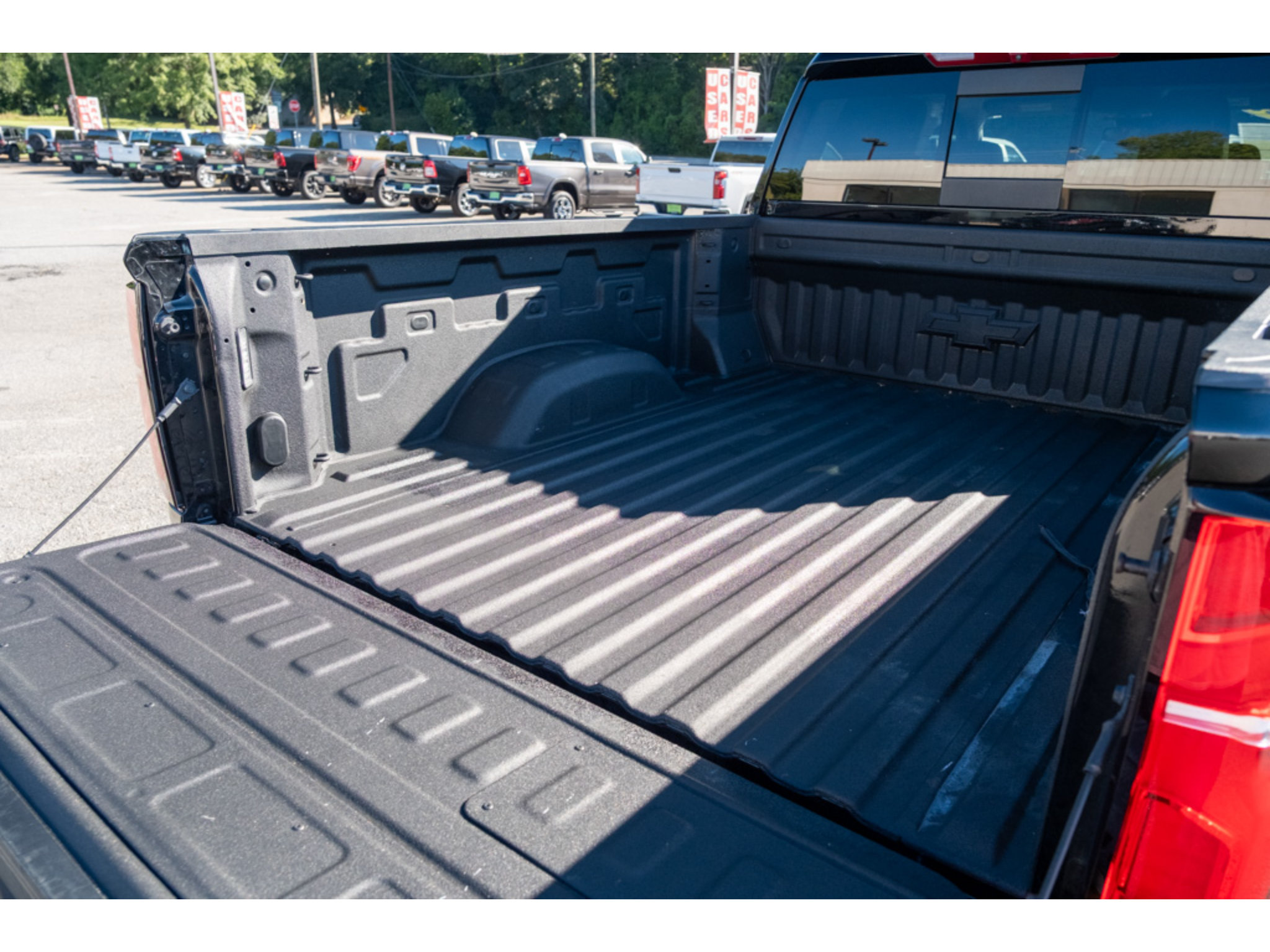 Used 2026 Chevrolet Silverado 2500 LTZ w/ LTZ Convenience Package AWD/4WD image 34