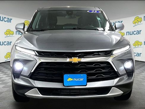 Used 2025 Chevrolet Blazer LT AWD/4WD image 2