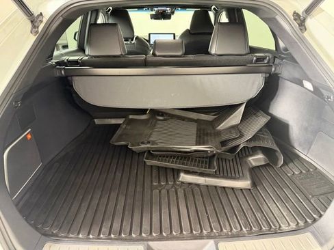 Used 2023 Toyota Venza Limited AWD/4WD image 22