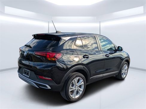 Used 2022 Buick Encore GX Preferred image 3