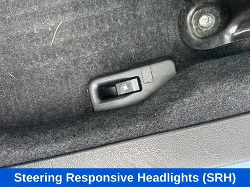 Used 2017 Subaru Forester 2.5i Limited AWD/4WD image 15