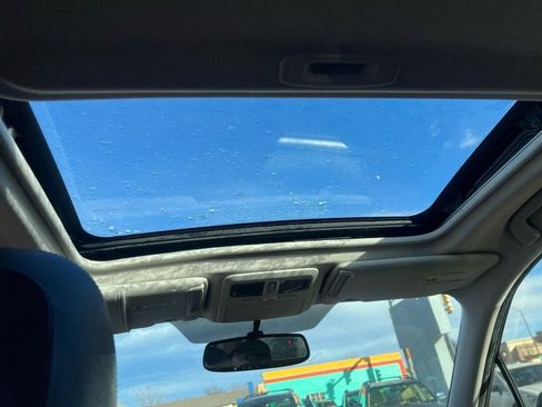 Used 2015 Subaru Forester 2.5i Limited image 19