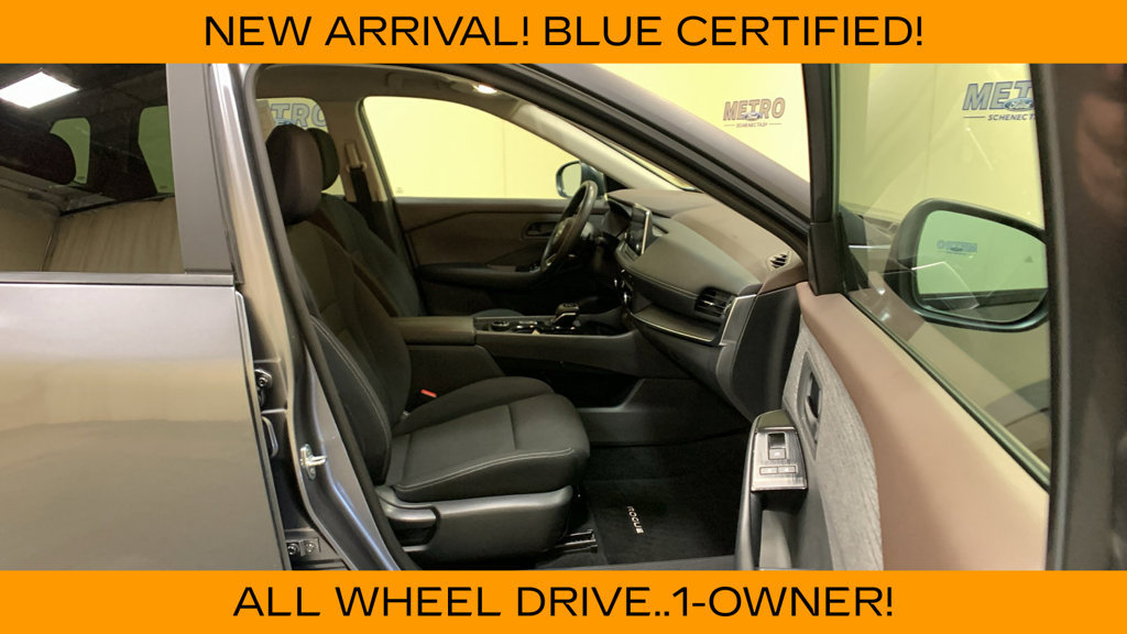 Used 2023 Nissan Rogue S AWD/4WD image 11