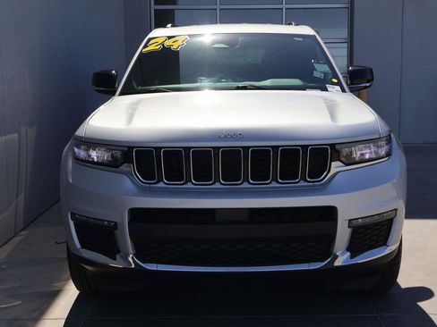 Used 2024 Jeep Grand Cherokee L Limited AWD/4WD image 5